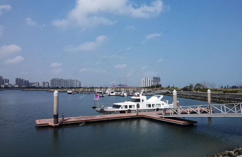 PhotoCap_004.jpg PhotoCap_004.jpg